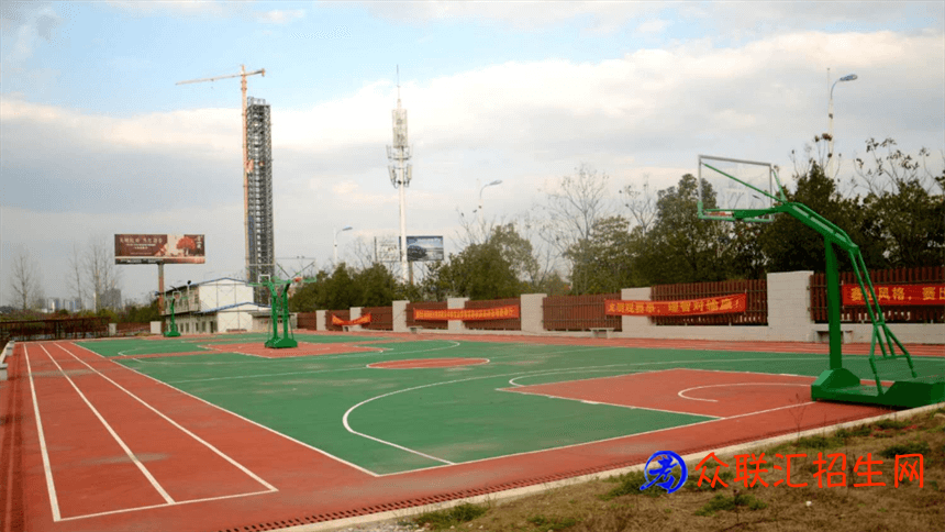 邵阳市旅游中等职业学校